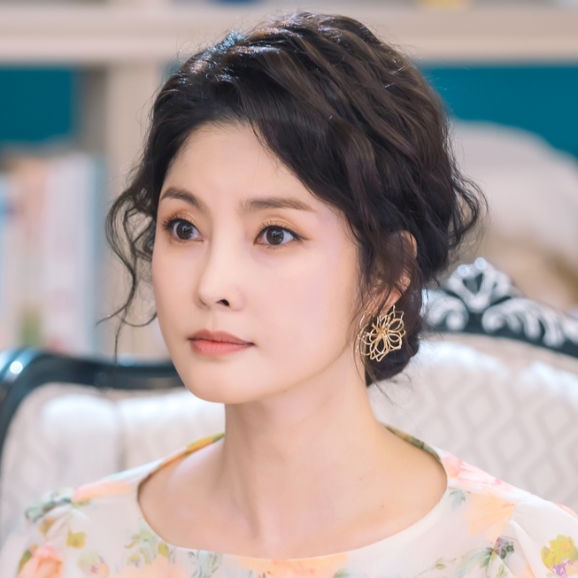 Jo Yun-Hee