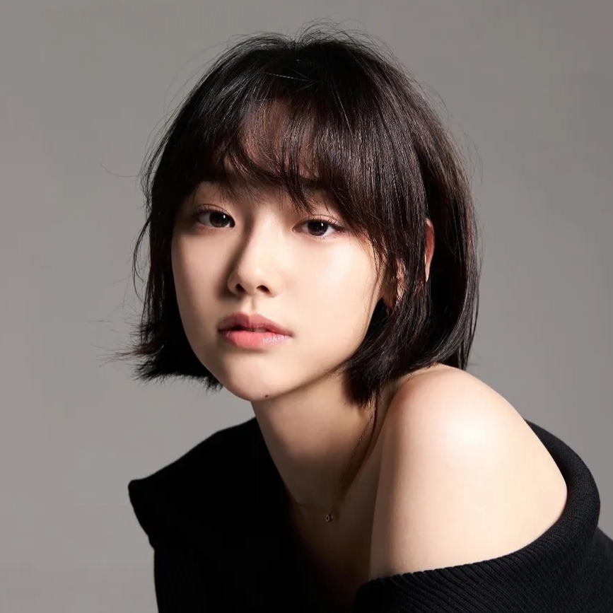 Kang Mi-Na