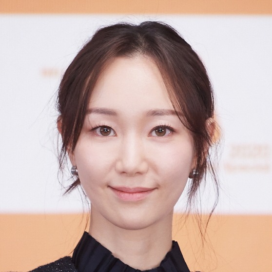 Lee Yoo-Young