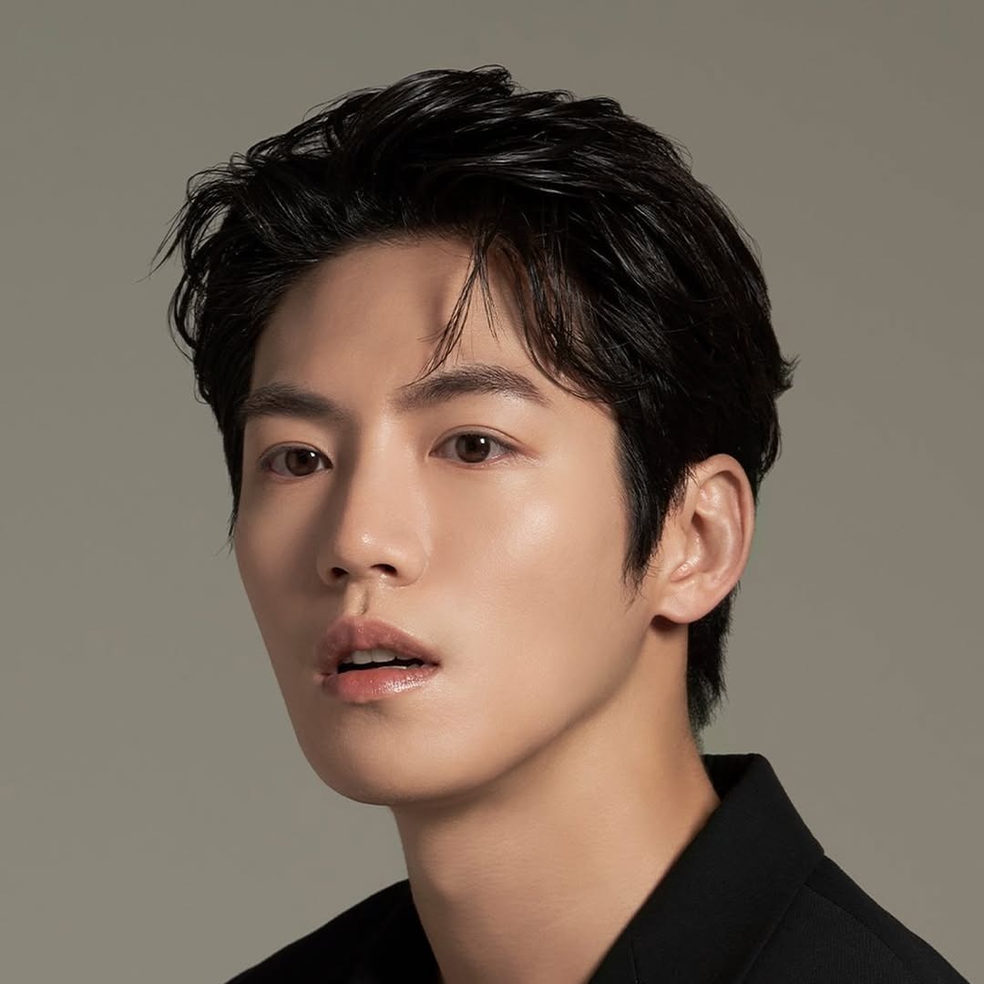 Yu Hwan