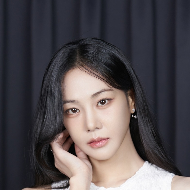 Han Ji-Eun